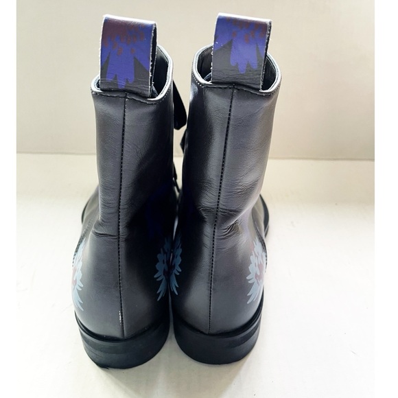 Tanya Taylor
X Coliac Floral Ankle Combat Boots with velvet shoelaces size 8.5 - Picture 10 of 15